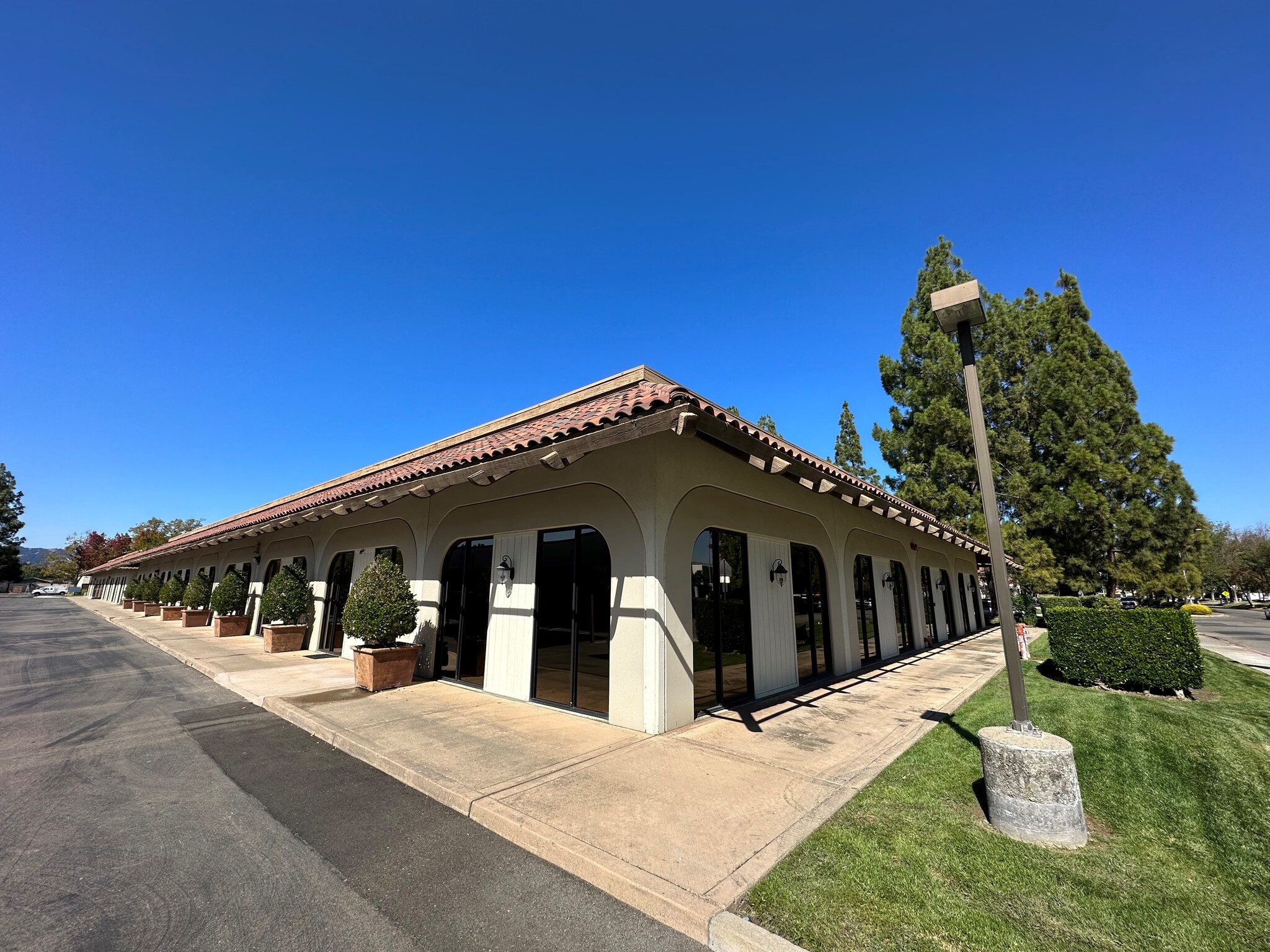 1020 Serpentine Ln, Pleasanton, CA for lease Building Photo- Image 1 of 7