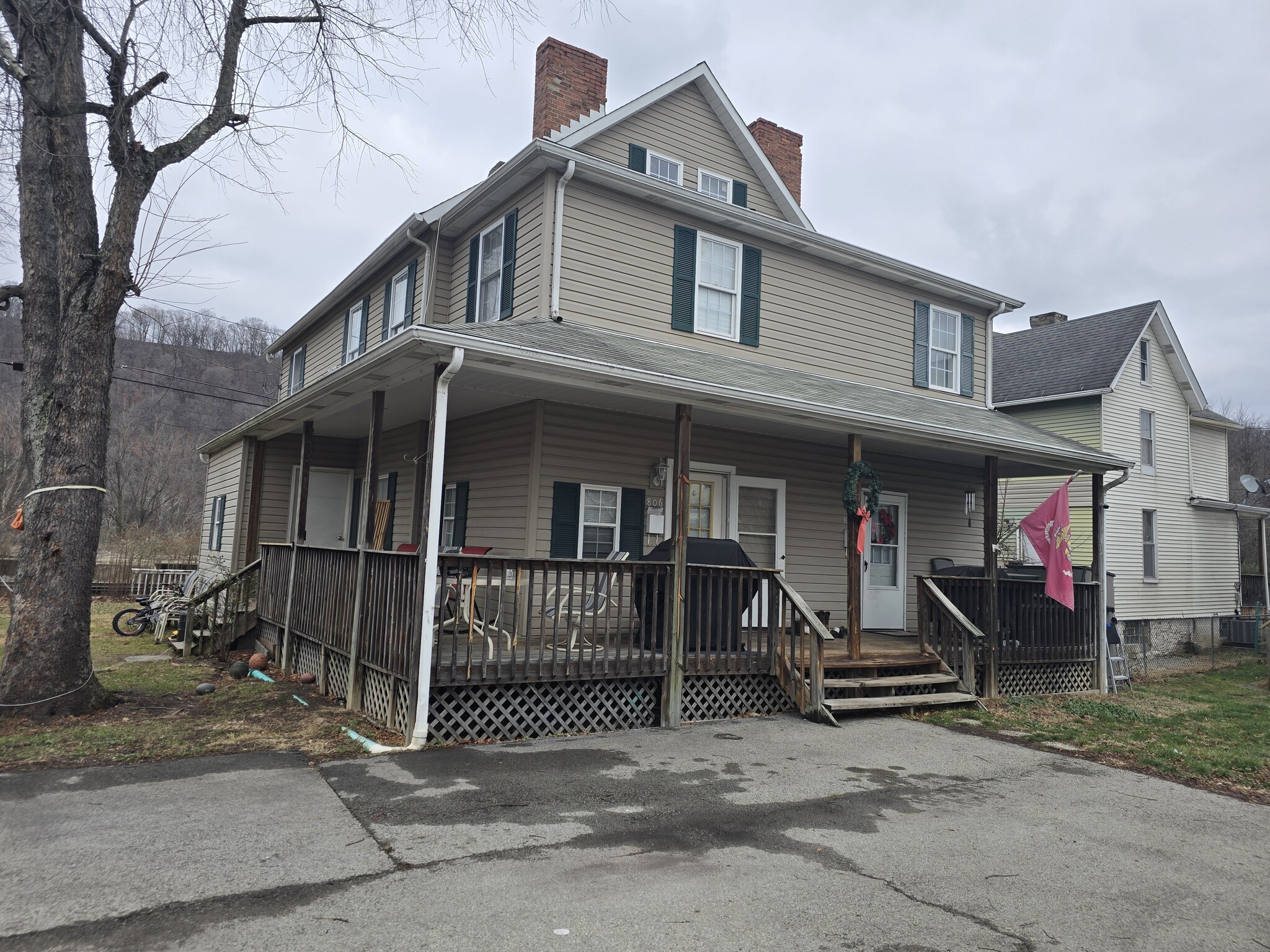 804 Railroad St, Monongahela, PA for sale Primary Photo- Image 1 of 47