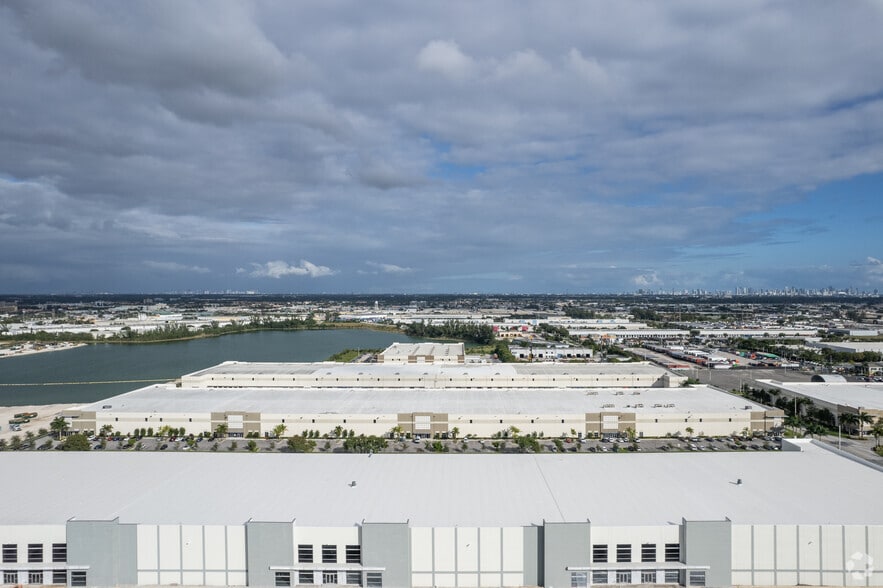 8503 NW 80th St, Medley, FL for lease - Aerial - Image 2 of 6