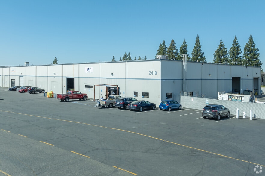 2419 Mercantile Dr, Rancho Cordova, CA for lease - Primary Photo - Image 1 of 13