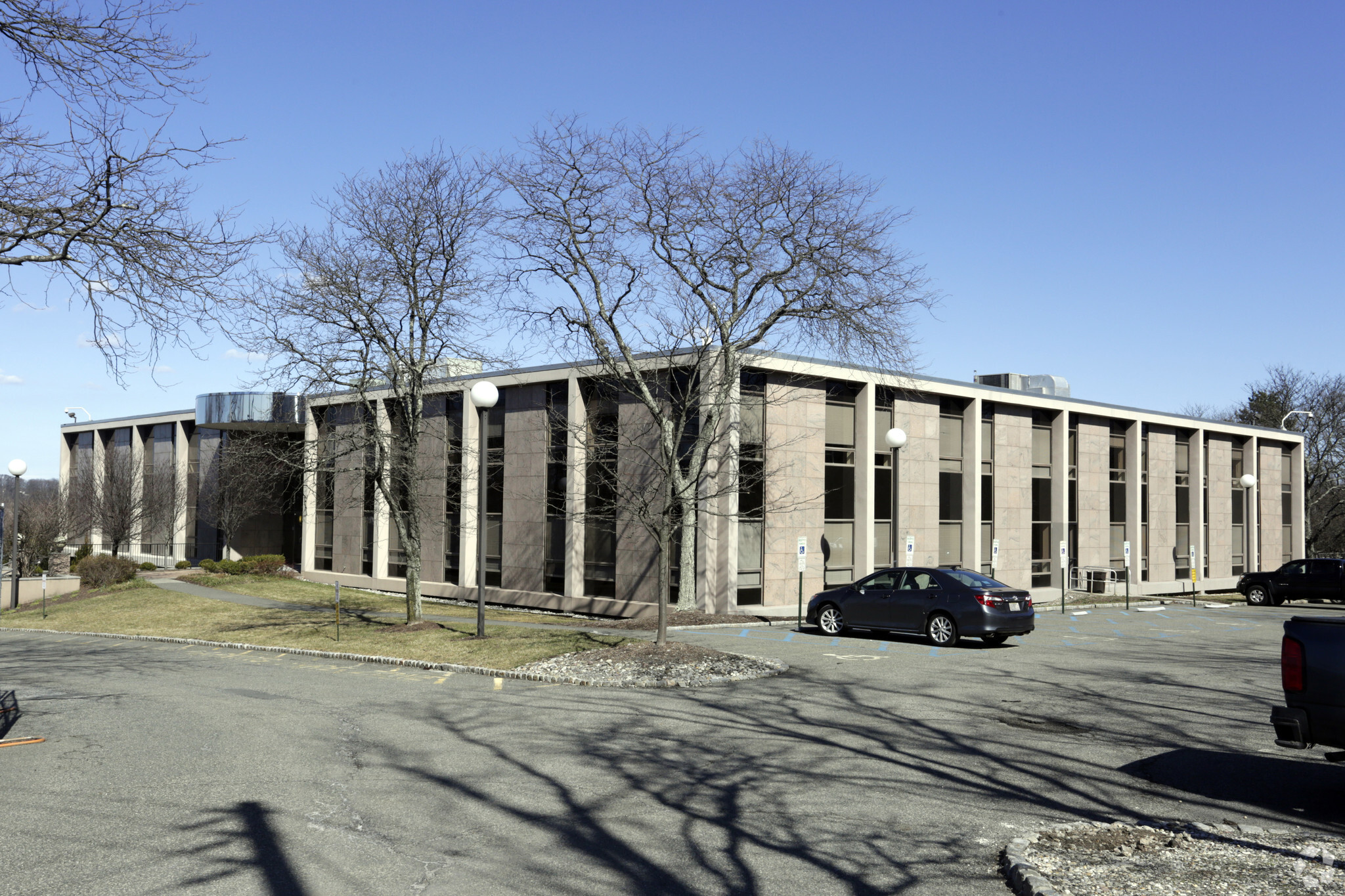 10 Rooney Cir, West Orange, NJ for sale Primary Photo- Image 1 of 1