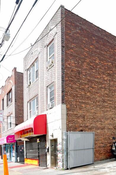 98-09 37th Ave, Corona, NY for sale - Primary Photo - Image 1 of 1
