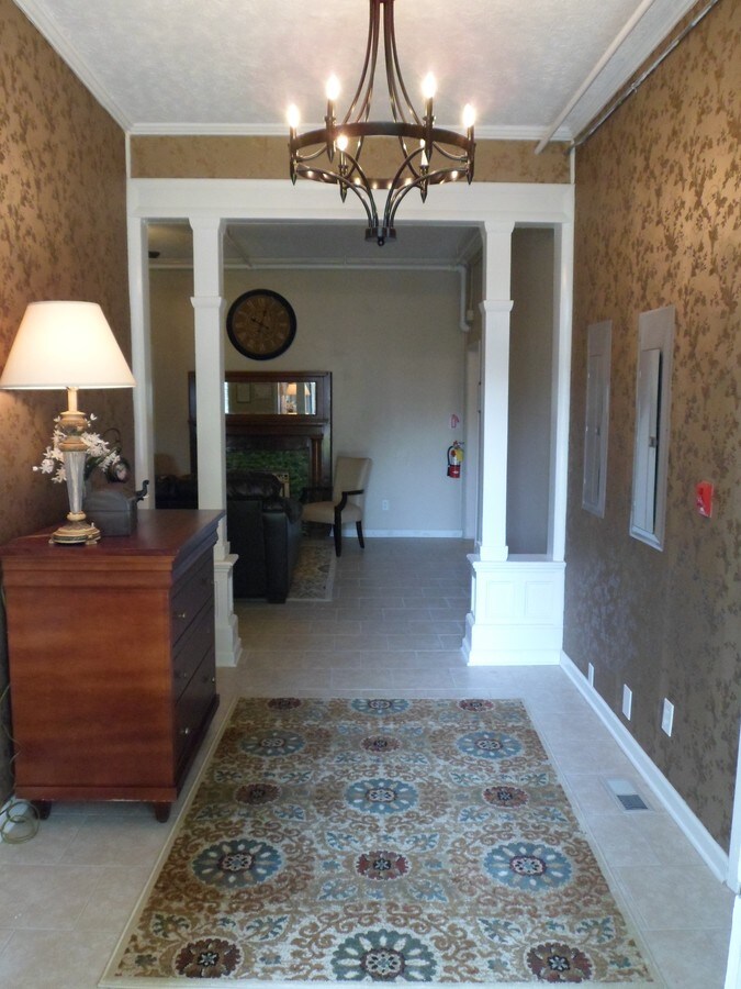 17 W Main St, Hampton, GA 30228