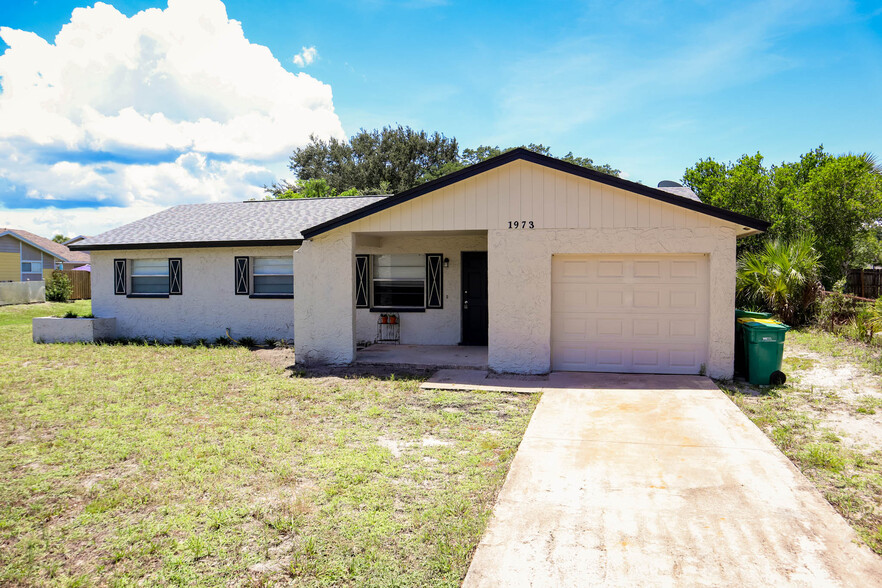 Brevard County SFR Portfolio - FL portfolio of 11 properties for sale on LoopNet.com - Building Photo - Image 3 of 12