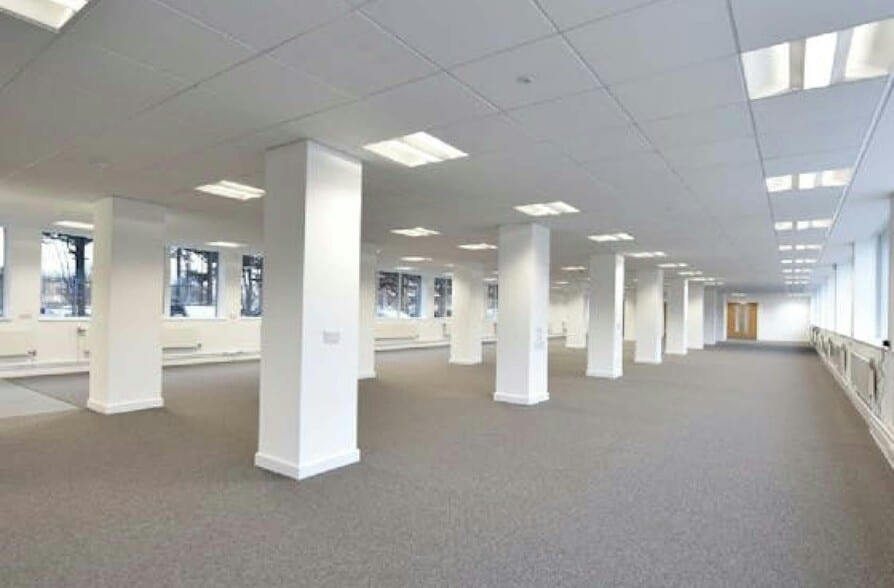 Trinity Rd, Bootle for lease - Building Photo - Image 3 of 9