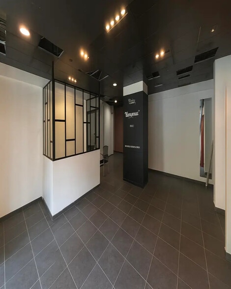 82-84 Boulevard Des Batignolles, Paris for lease - Interior Photo - Image 1 of 3