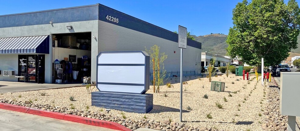 42295 Avenida Alvarado, Temecula, CA for lease - Building Photo - Image 2 of 3