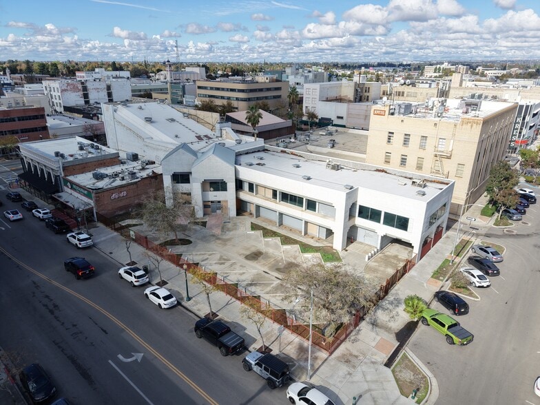 1400 18th St, Bakersfield, CA for sale - Building Photo - Image 3 of 13