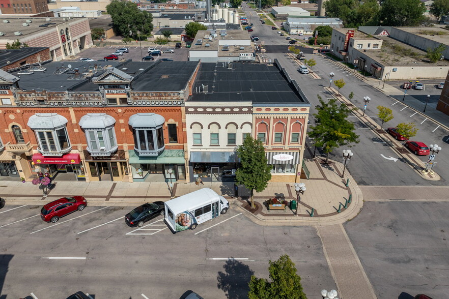 4 N Minnesota St, New Ulm, MN for sale - Primary Photo - Image 1 of 42