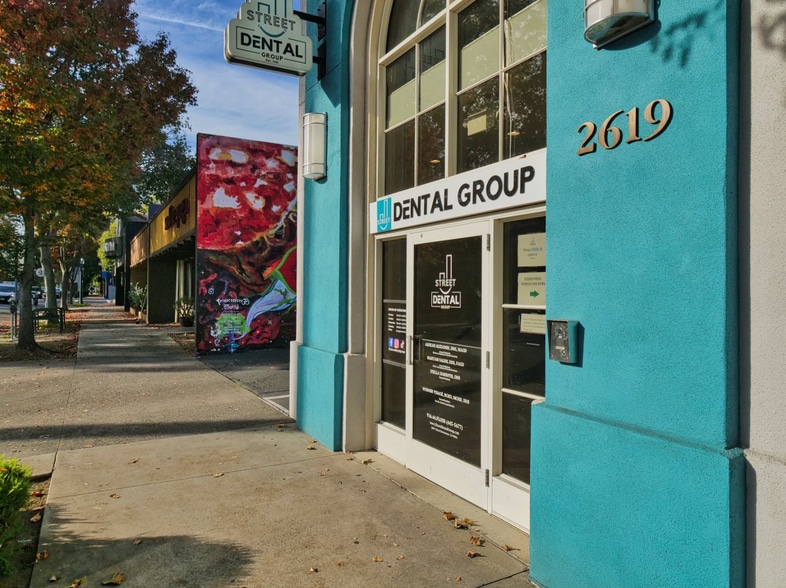 2619 J St, Sacramento, CA for sale - Building Photo - Image 3 of 8