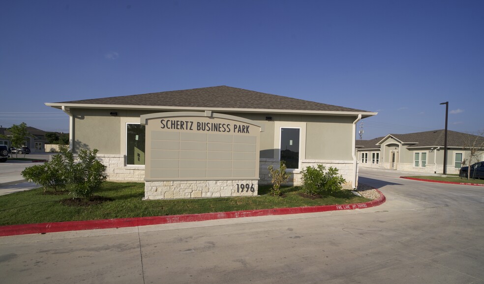 1996 Schertz Pky, Schertz, TX for lease - Building Photo - Image 1 of 4