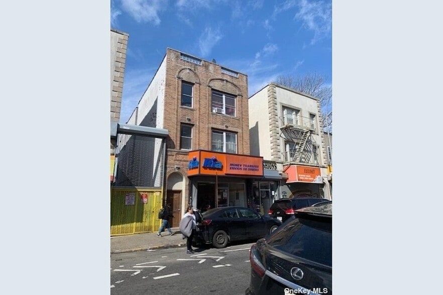 3716 103rd St, Corona, NY for sale - Primary Photo - Image 1 of 1