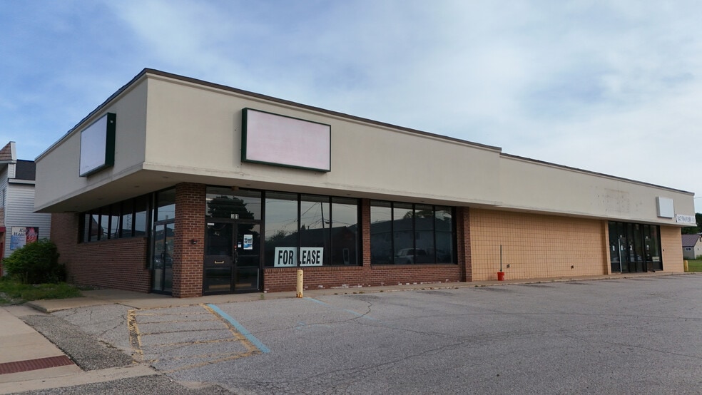 201 Ionia St, Grayling, MI for lease - Building Photo - Image 1 of 7