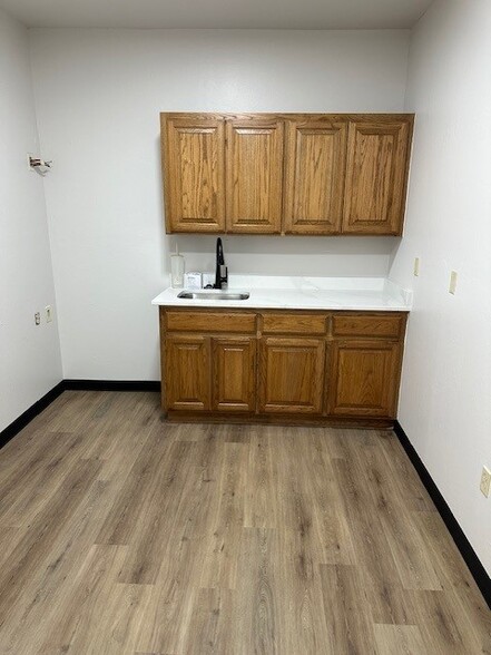 416 W 15th St, Edmond, OK for lease - Interior Photo - Image 3 of 12