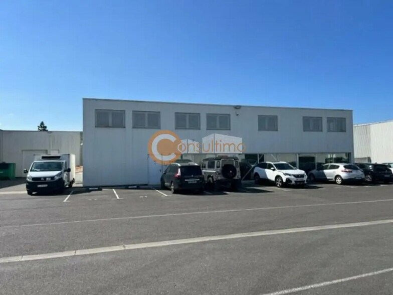 Industrial in Floirac for sale - Building Photo - Image 1 of 9