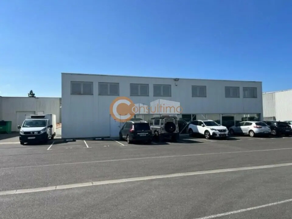 Industrial in Floirac for sale Building Photo- Image 1 of 10