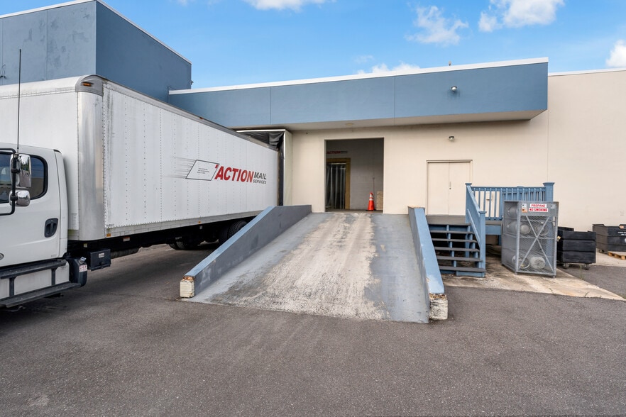 2441 Orlando Central Pky, Orlando, FL for sale - Building Photo - Image 2 of 6