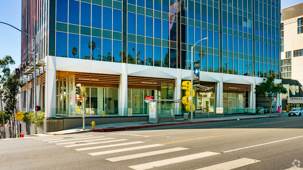 9000 W Sunset Blvd, West Hollywood, CA for lease - Building Photo - Image 3 of 15