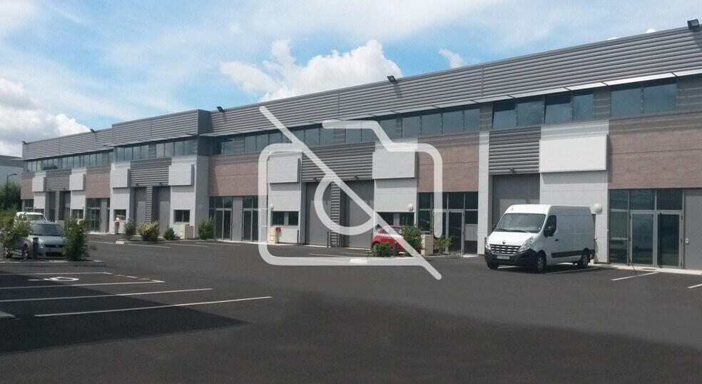 in Tigery for sale - Primary Photo - Image 1 of 1