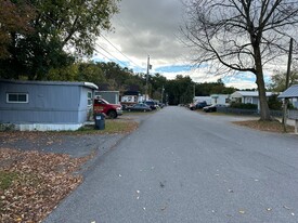 Dix Mobile Home Park - Mobile Home or RV Park