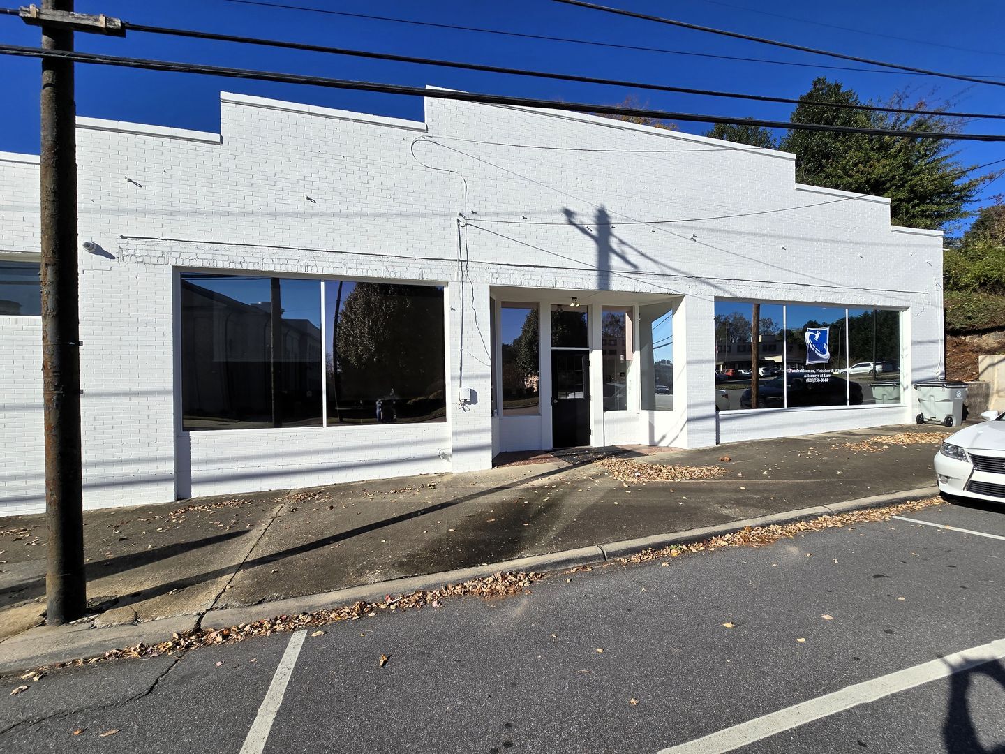 309 Main St NW, Lenoir, NC for lease Interior Photo- Image 1 of 14