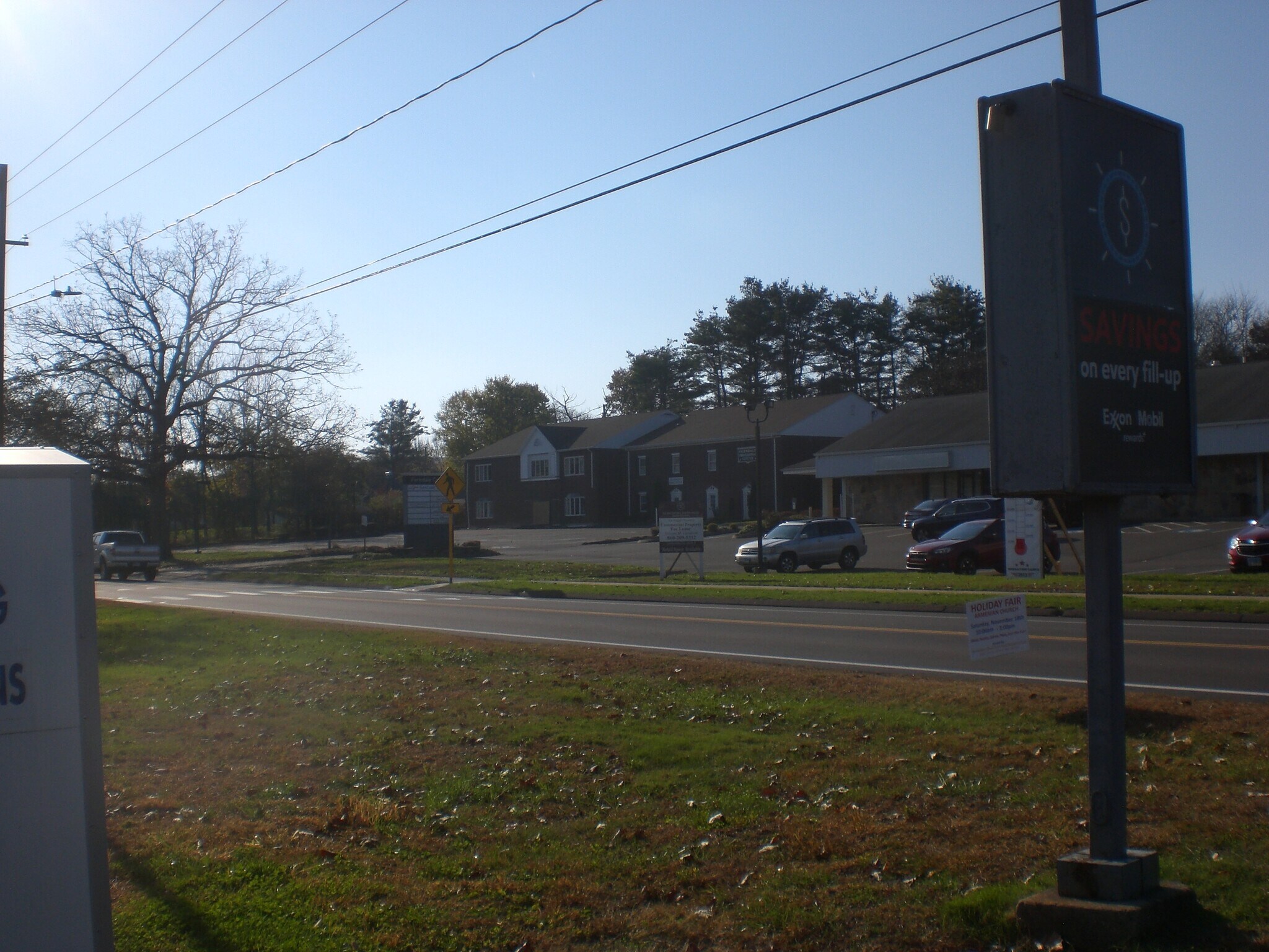 45 Chamberlain Hwy, Berlin, CT 06037 1060 Chamberlain Highway