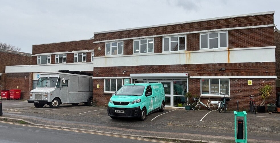 35A Vale Rd, Hove for lease - Building Photo - Image 2 of 3