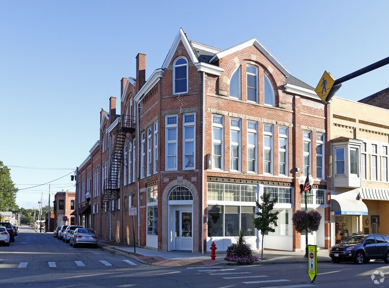 52 W Main St, Ashland, OH for sale - Primary Photo - Image 1 of 1