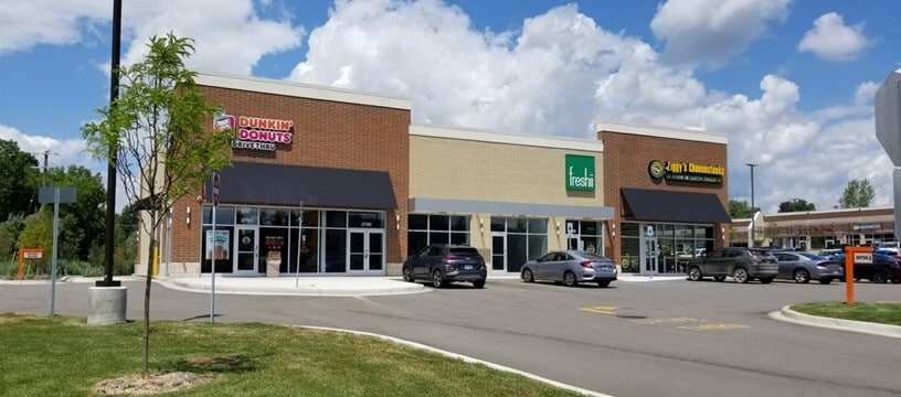 2721-2767 University Dr, Auburn Hills, MI for lease - Building Photo - Image 3 of 5