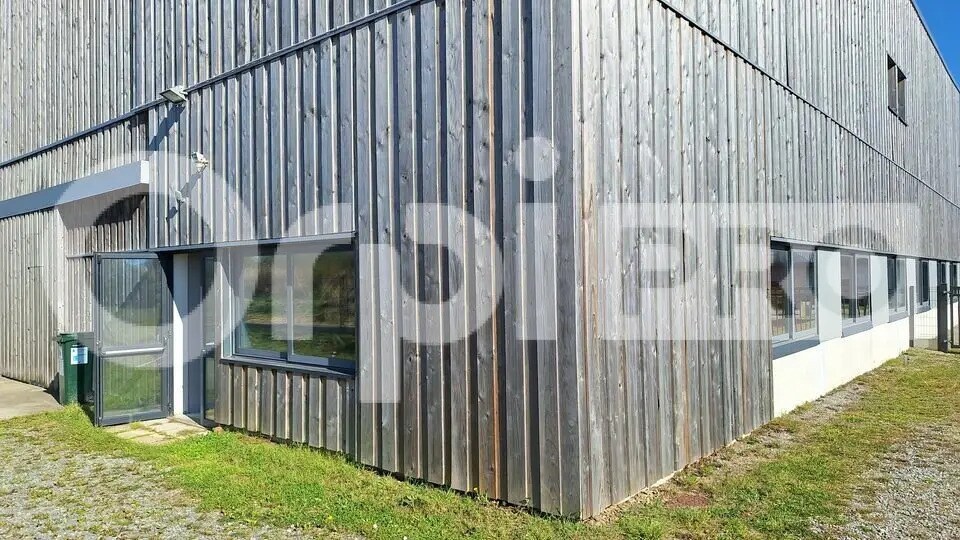 Office in Guérande for lease - Building Photo - Image 1 of 9