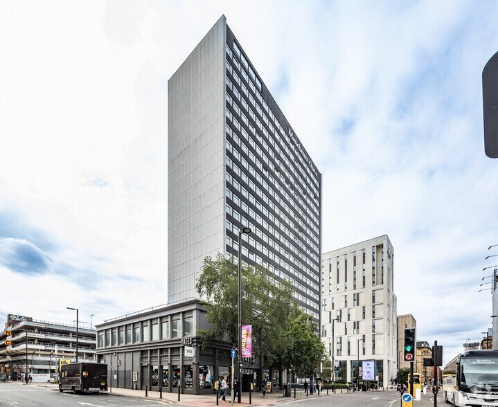 Portland St, Manchester for lease - Building Photo - Image 3 of 4