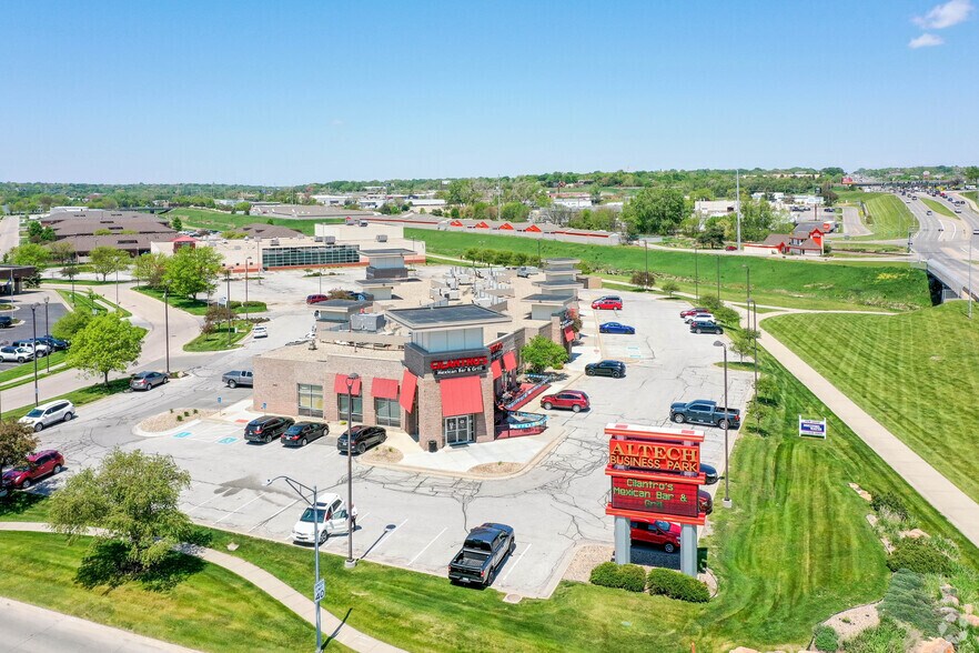 14440 F St, Omaha, NE for sale - Building Photo - Image 1 of 1