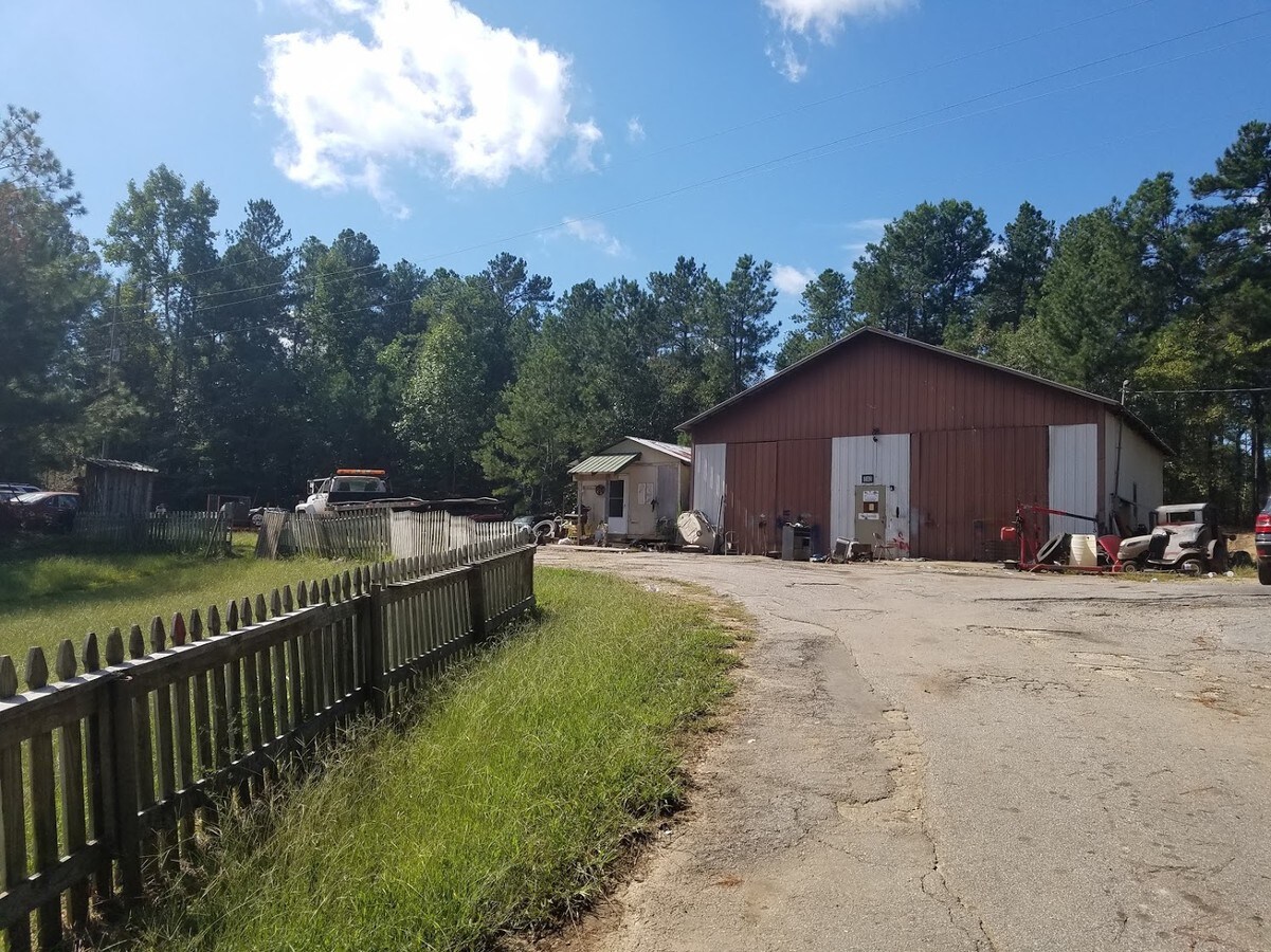 3004 Candler Rd, Gainesville, GA 30507