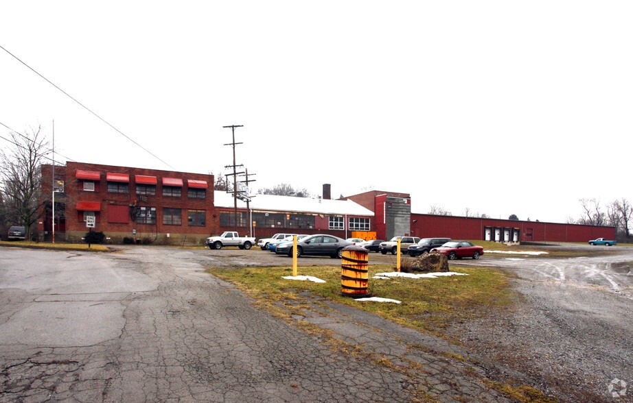 870 W Main St, East Palestine, OH 44413 | LoopNet