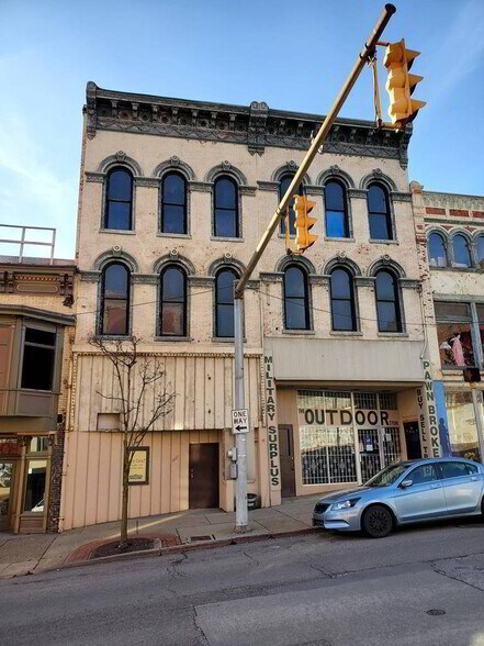1065 Main St, Wheeling, WV for sale - Building Photo - Image 1 of 1