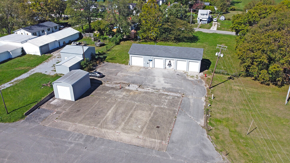 419 E Main St, Mount Sterling, KY for lease - Building Photo - Image 3 of 11