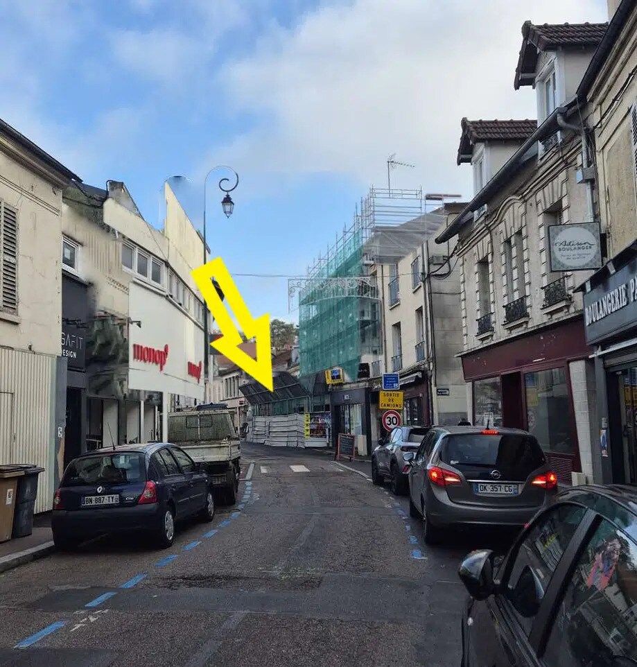 Retail in Conflans-Sainte-Honorine for lease Building Photo- Image 1 of 4