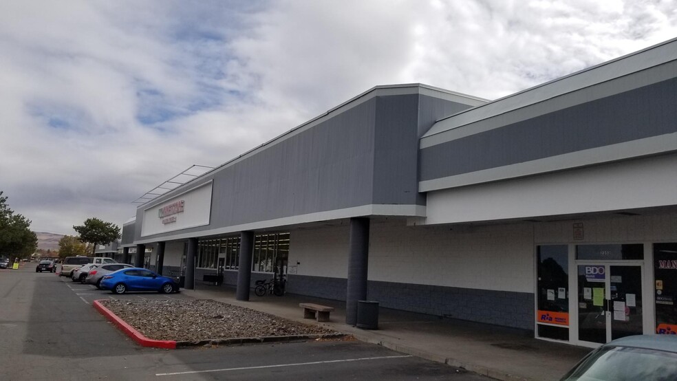 2300-2360 Oddie Blvd, Sparks, NV for lease - Building Photo - Image 2 of 4