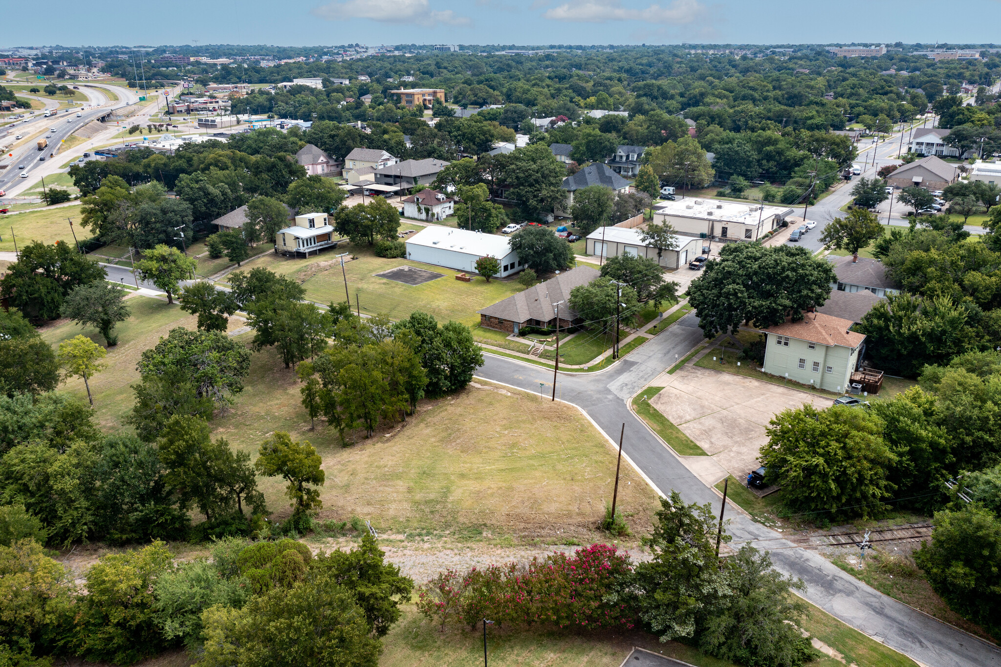 700 N Elm St, Sherman, TX 75090 | LoopNet