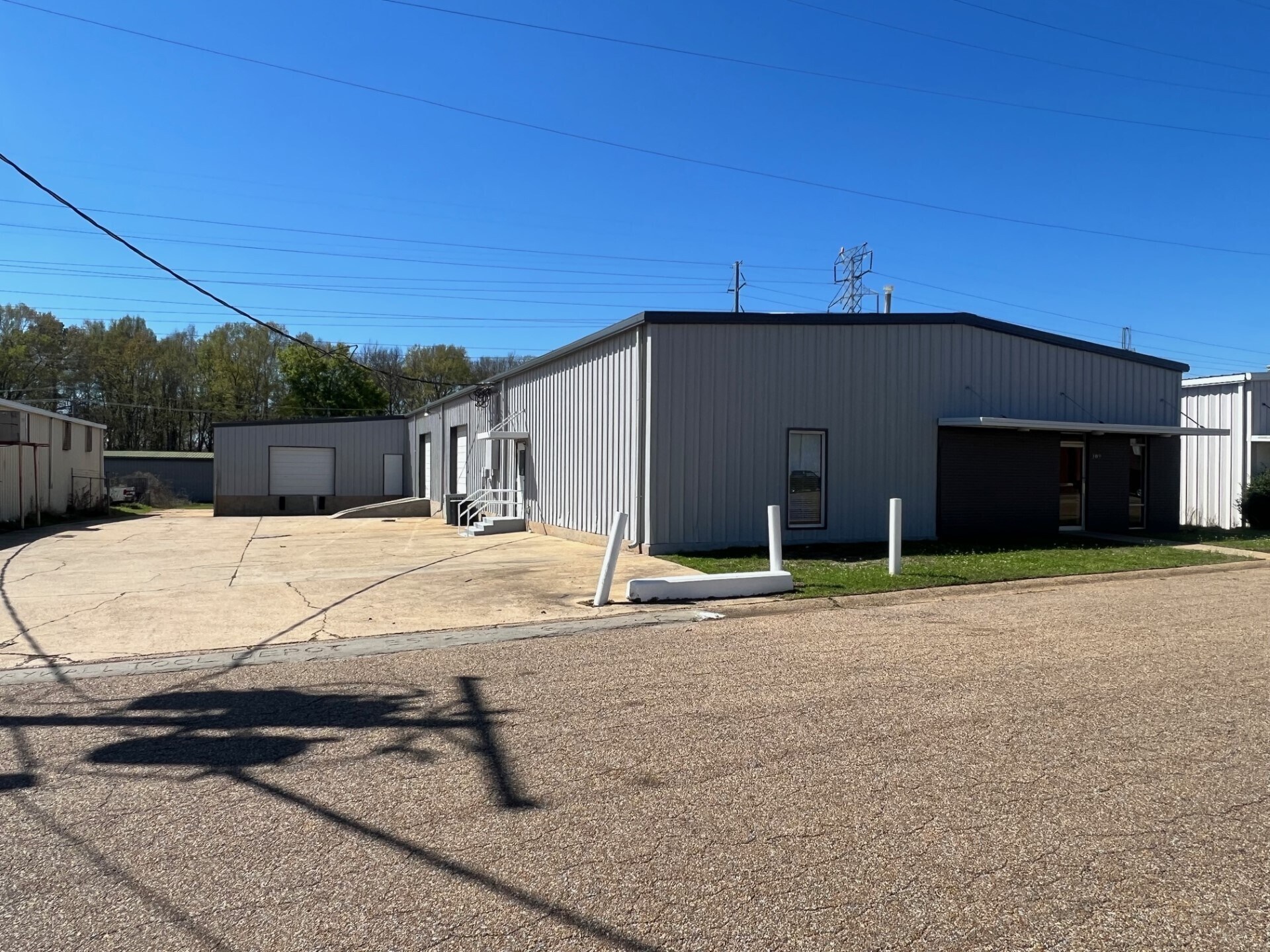 109 E State St, Ridgeland, MS for sale Primary Photo- Image 1 of 1