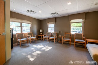 5555 Mayfield Rd, Cleveland, OH for sale Interior Photo- Image 2 of 16