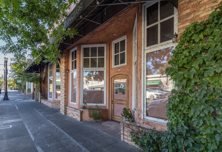 132-134 Matheson St, Healdsburg, CA for sale - Building Photo - Image 2 of 12
