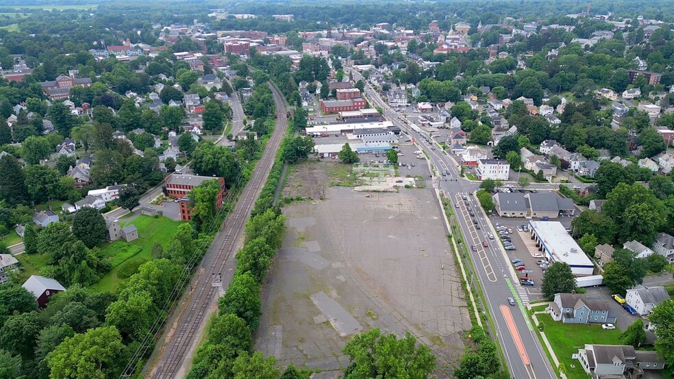 187 King st, Northampton, MA for sale - Commercial Listing Video - Image 2 of 9