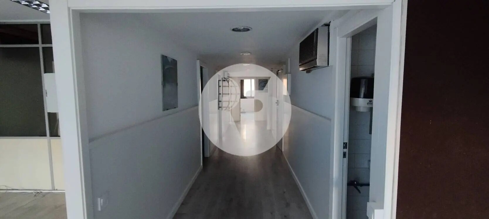 Office in Terrassa, Barcelona for lease Interior Photo- Image 1 of 6