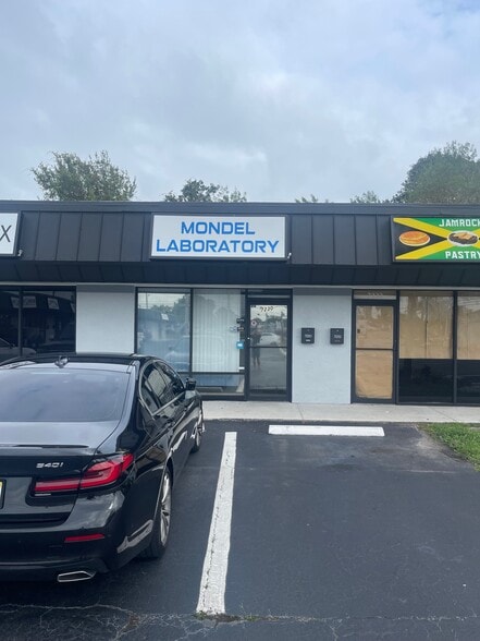 7200-7240 S US Highway 1, Port Saint Lucie, FL for lease - Building Photo - Image 3 of 6