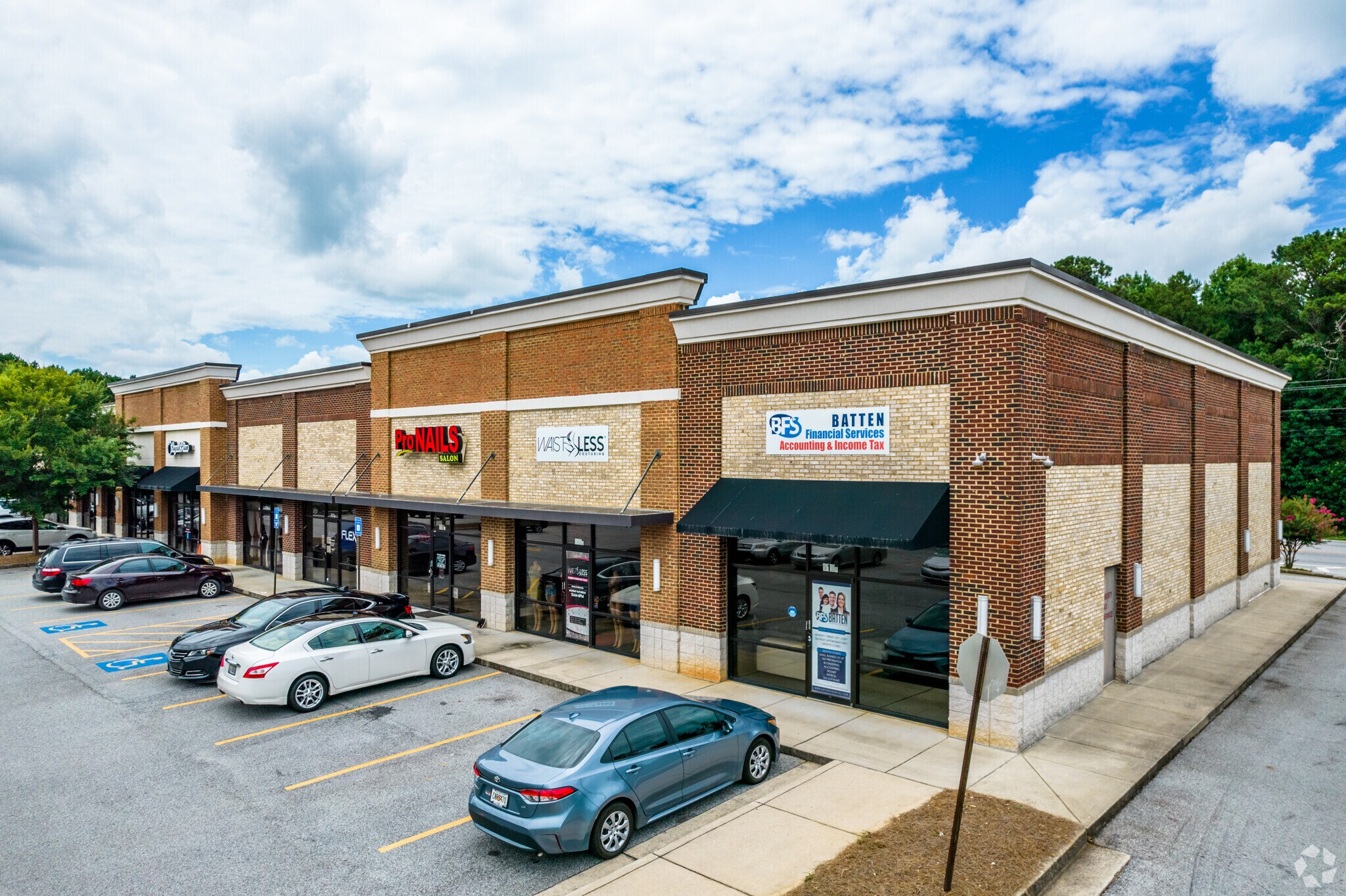 2220 Jonesboro Rd, Riverdale, GA for lease Primary Photo- Image 1 of 2