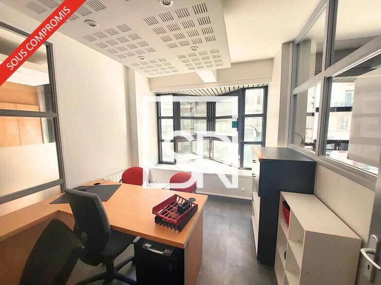 Office in Clermont-Ferrand for sale - Building Photo - Image 2 of 12