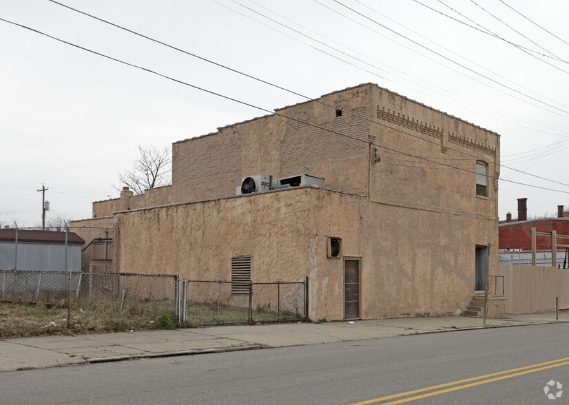 2121 Freeman Ave, Cincinnati, OH 45214