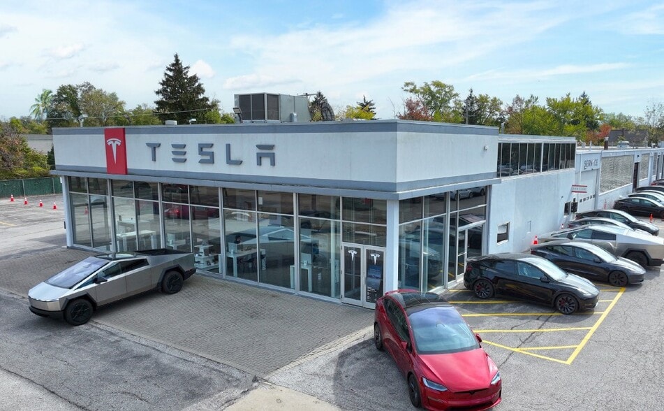 5180 Mayfield Rd, Lyndhurst, OH for sale - Building Photo - Image 1 of 5