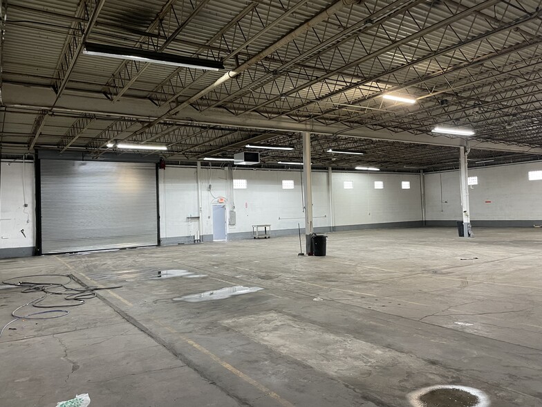 11500 Roosevelt Blvd, Philadelphia, PA for lease - Interior Photo - Image 2 of 4